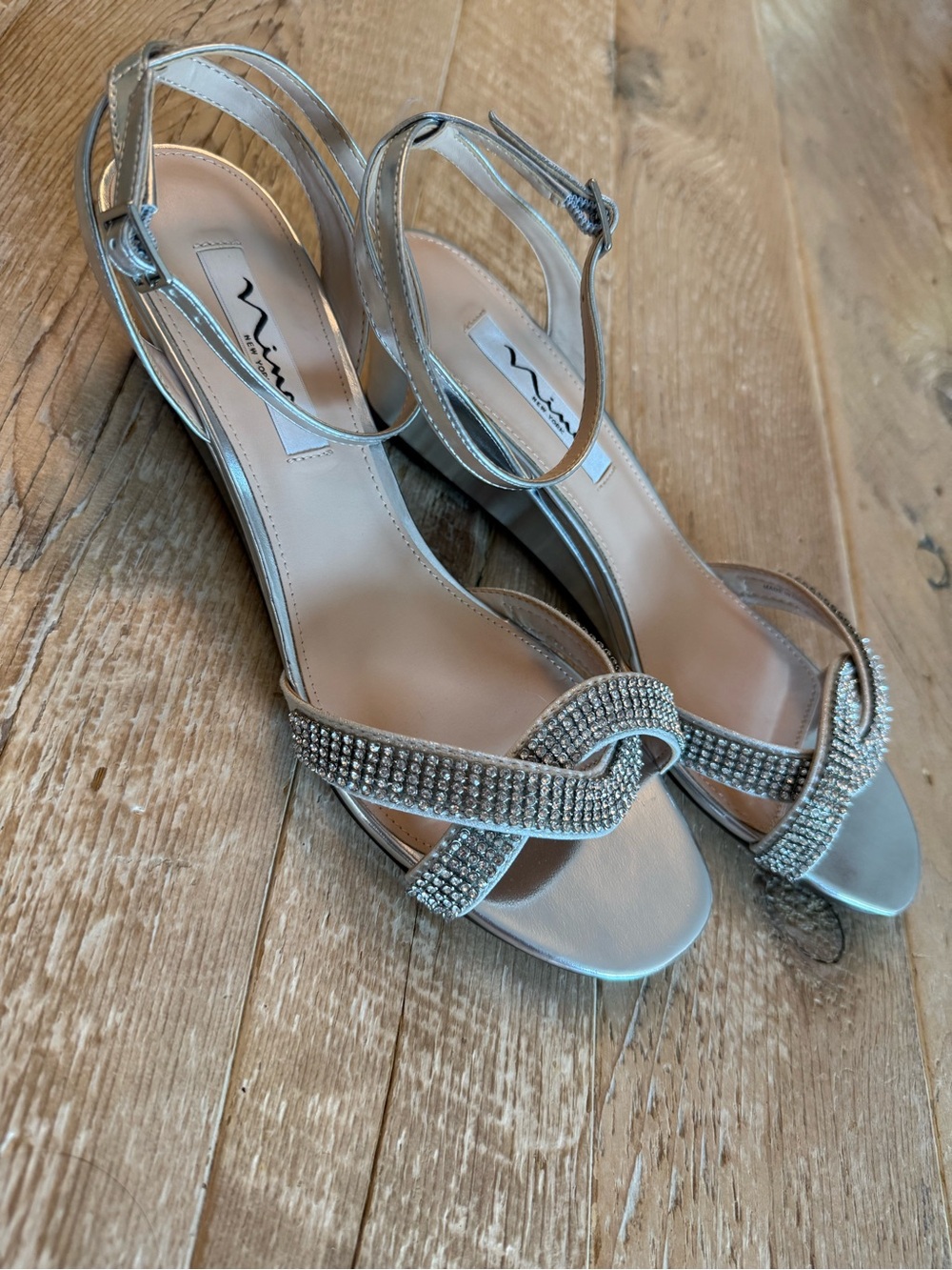 Nina Silver Crystal-Embellished Slingback Wedge Dressy Sandals 9.5 EUC